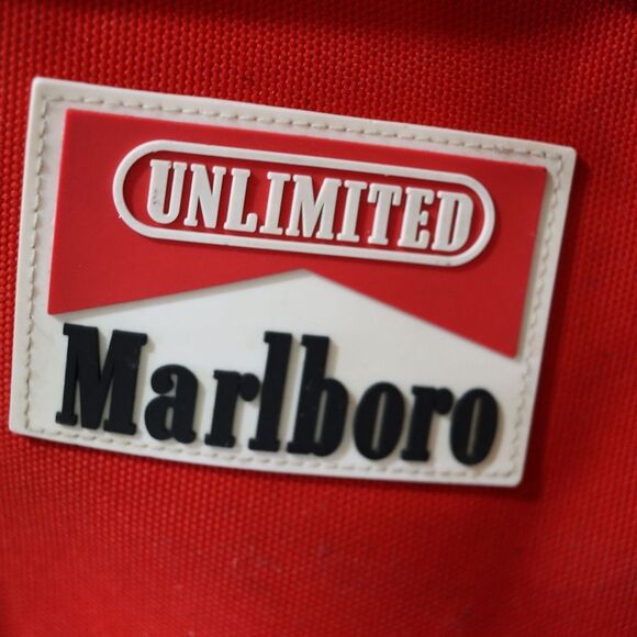 Marlboro Vintage Red Black Large Duffel Bag Drawstring Shoulder Strap Pocket - Picture 12 of 16